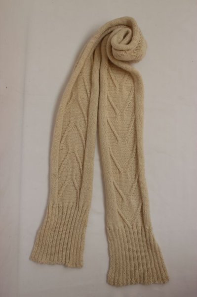 画像1: 編みがかわいらしい！　手編みアルパカ100％マフラー(送料込み) (1)