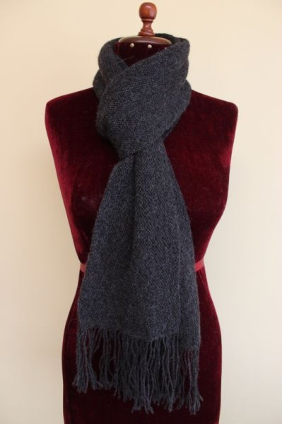 画像2: 男女兼用　温かさならこれ！　手編みアルパカ100％マフラーフリンジ(送料込み) (2)