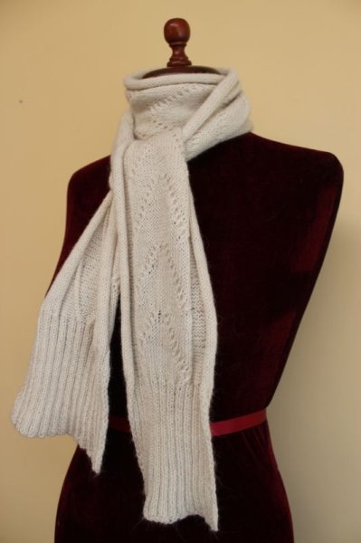 画像2: 編みがかわいらしい！　手編みアルパカ100％マフラー(送料込み) (2)