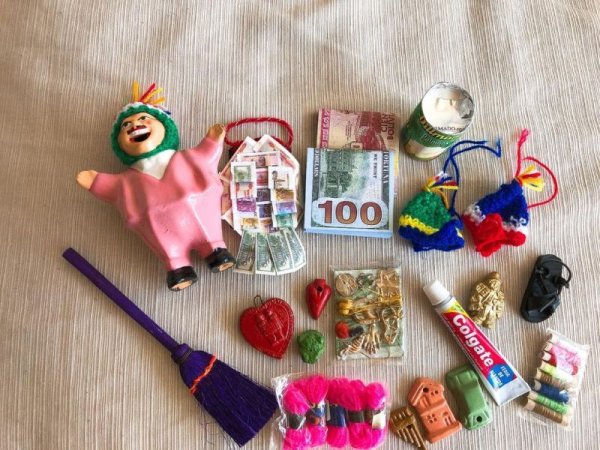 画像2: ミニチュアプレゼント企画！欲張りエケコ小11cm（DHLエクスプレス送料込み）  (2)