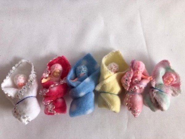 画像4: おくるみ赤ちゃん　アンデスのお守り　(ガラガラ、哺乳瓶付）送料無料 (4)