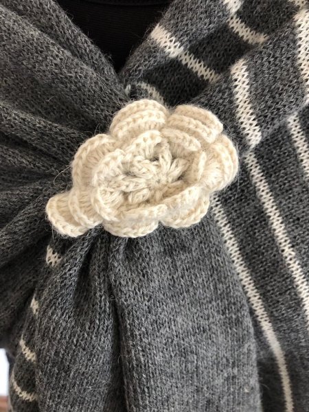 画像7: ２way ストール アルパカ100％ おしゃれ グレイ花(送料込み) (7)