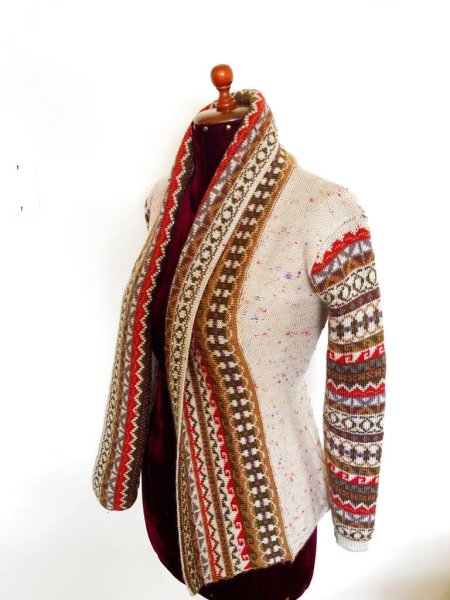 画像2: アルパカ100％ おしゃれニット 幾何学模様（送料無料） (2)