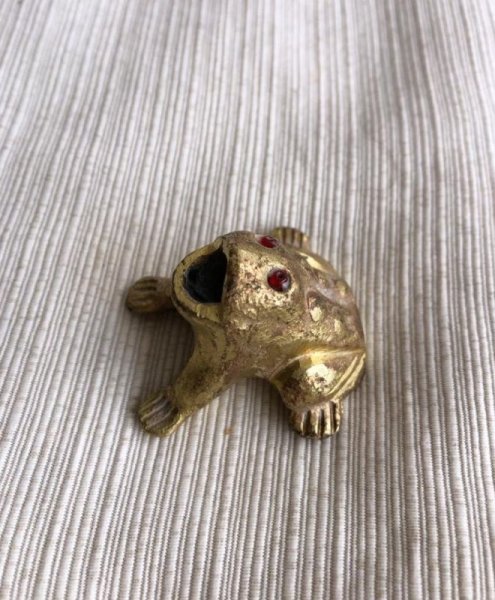 画像2: お守り 金のカエル (送料無料) (2)