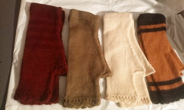 画像9: 指なし手袋 アルパカ100％ アームウォーマー 温かい 高級 スマホ対応 ナチュラル天然毛 送料無料 (9)