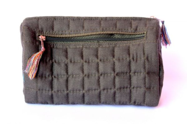 画像2: 手作り　アンデス刺繍化粧ポーチ(チョリタ)　送料込み (2)