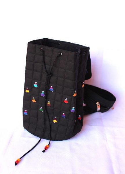 画像4: 手作り　アンデス刺繍ミニリュック(送料込み) (4)