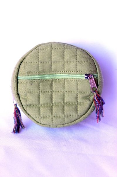 画像2: アンデス刺繍ポーチ(丸型)　送料込み (2)