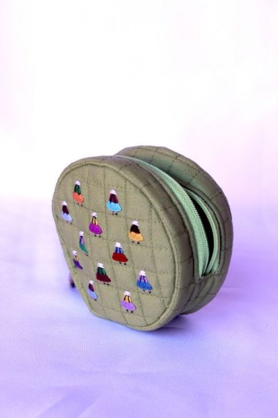 画像3: アンデス刺繍ポーチ(丸型)　送料込み (3)