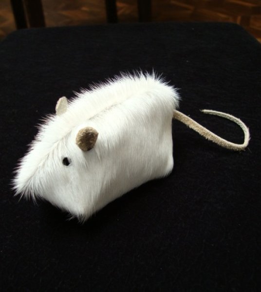 コインケース革製 ネズミ