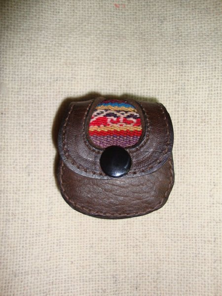 画像1: 牛革　コイン入れ（ボリビア製）　　送料無料 (1)